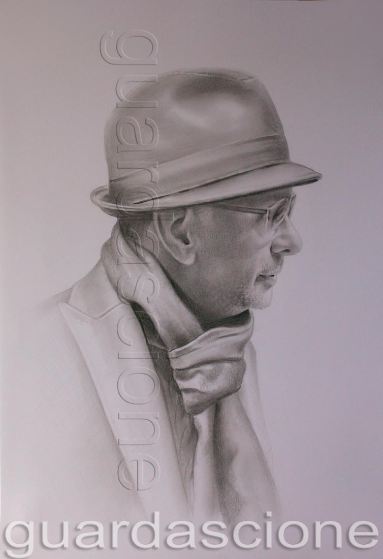 uomo con cappello, ritratto su commissione eseguito a matita, realizzato da foto dal pittore ritrattista Guardascione